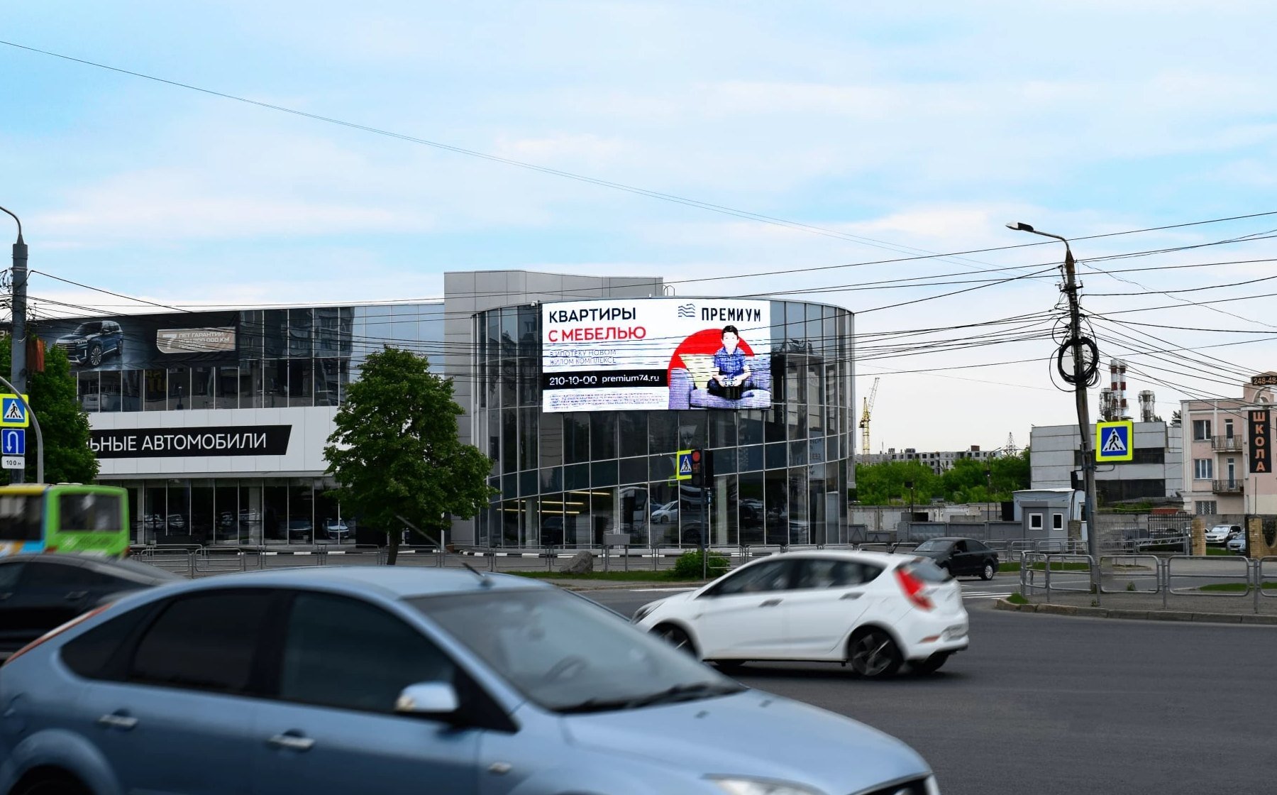 светодиодный медиафасад для компании “Планета Авто”.