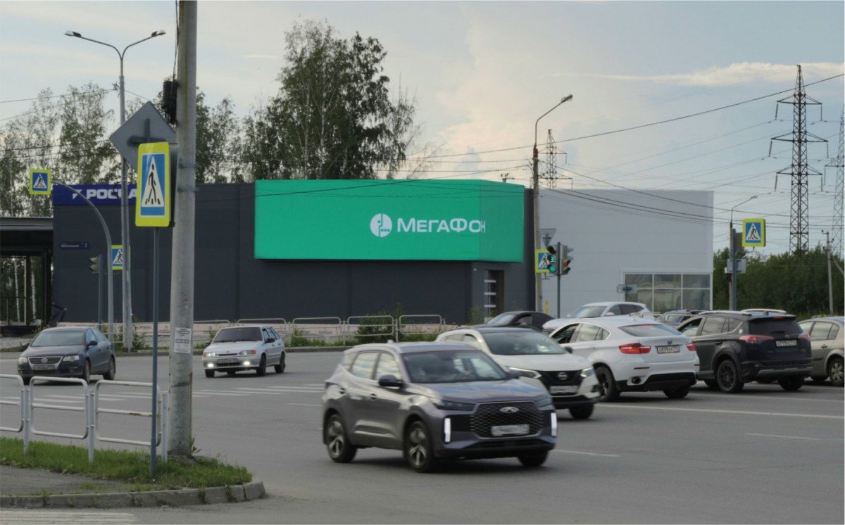 Медиа фасад уличный на Краснопольском проспекте